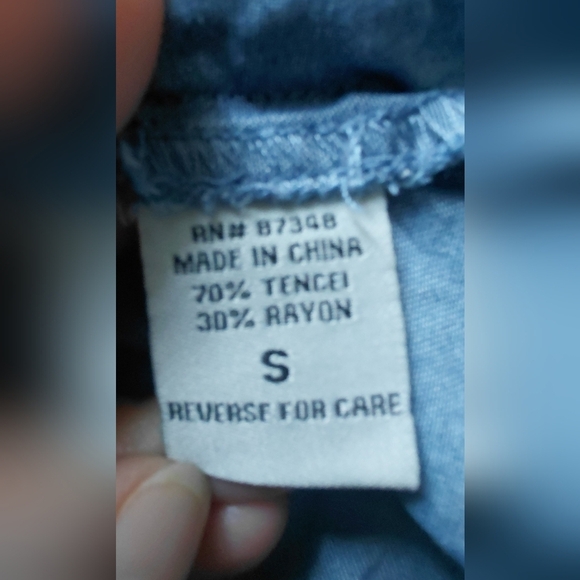 Chambray Lace Sleeve Top - Picture 2 of 6